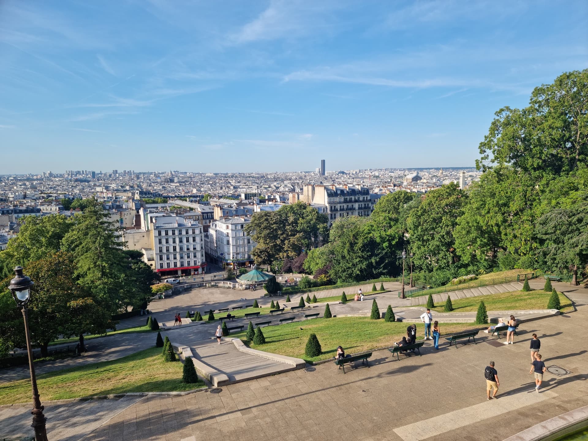 Square Louise Michel