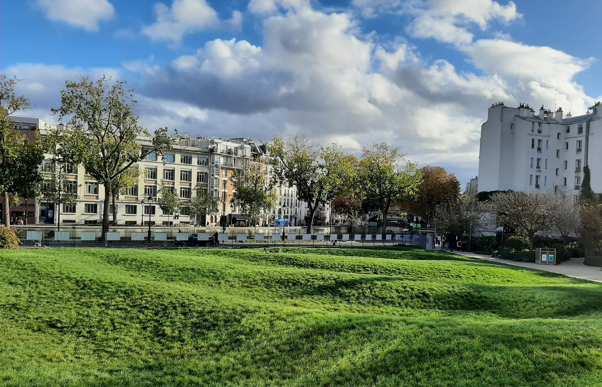 Villemin - Mahsa Jîna Amini Garden, Paris - Listen to the Audio Guide