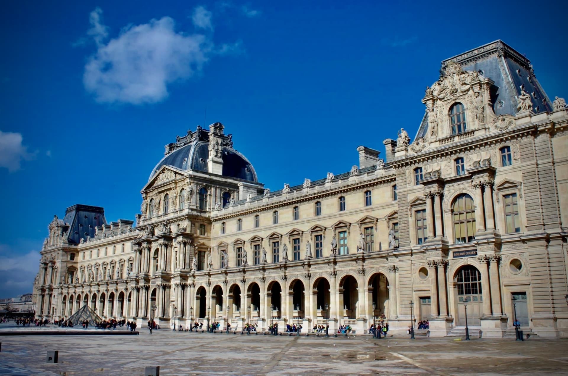 Louvre Museum (Musée du Louvre), Paris – Listen to the Audio Guide