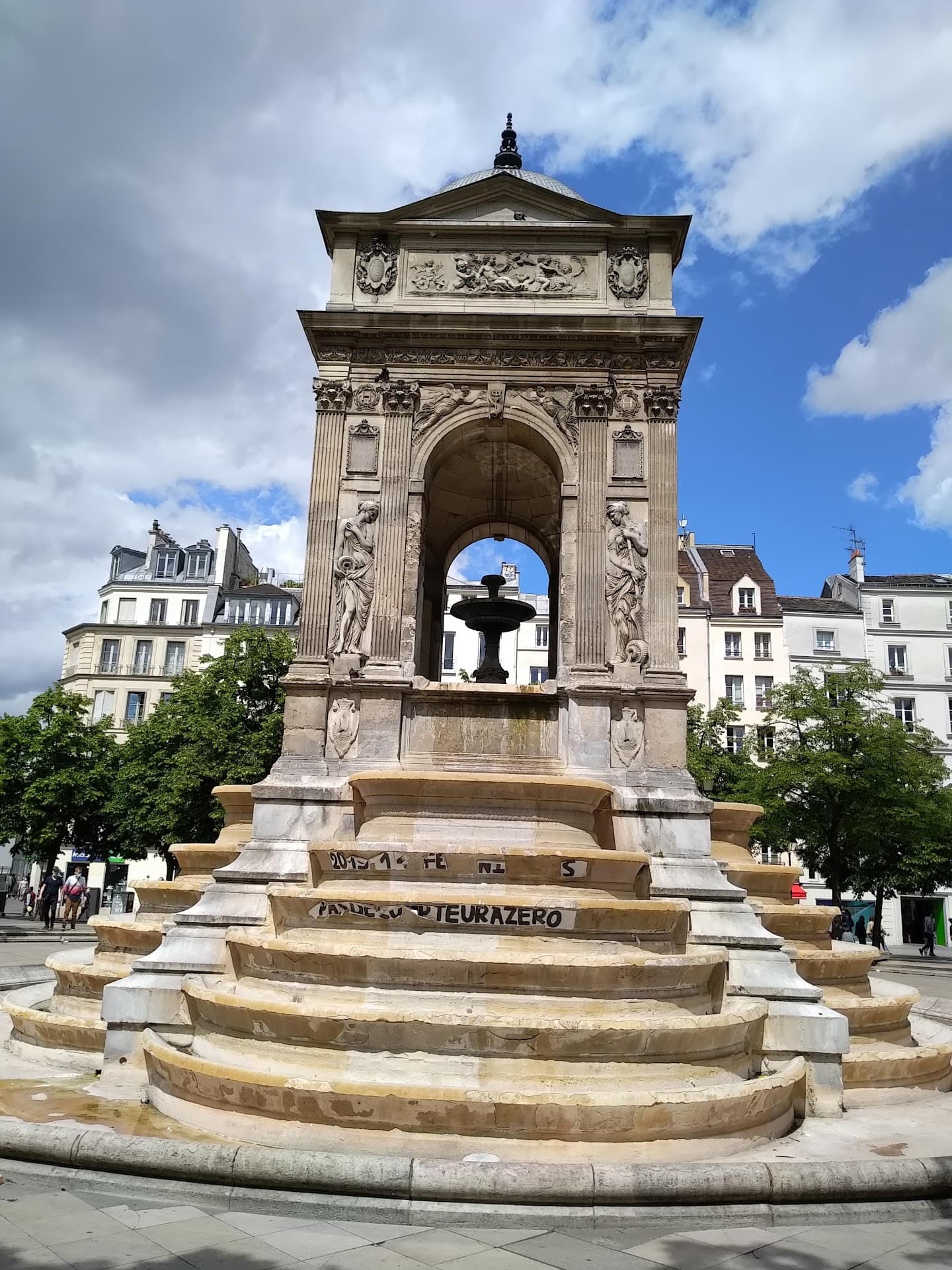 Fontaine des Innocents, Paris – Listen to the Audio Guide